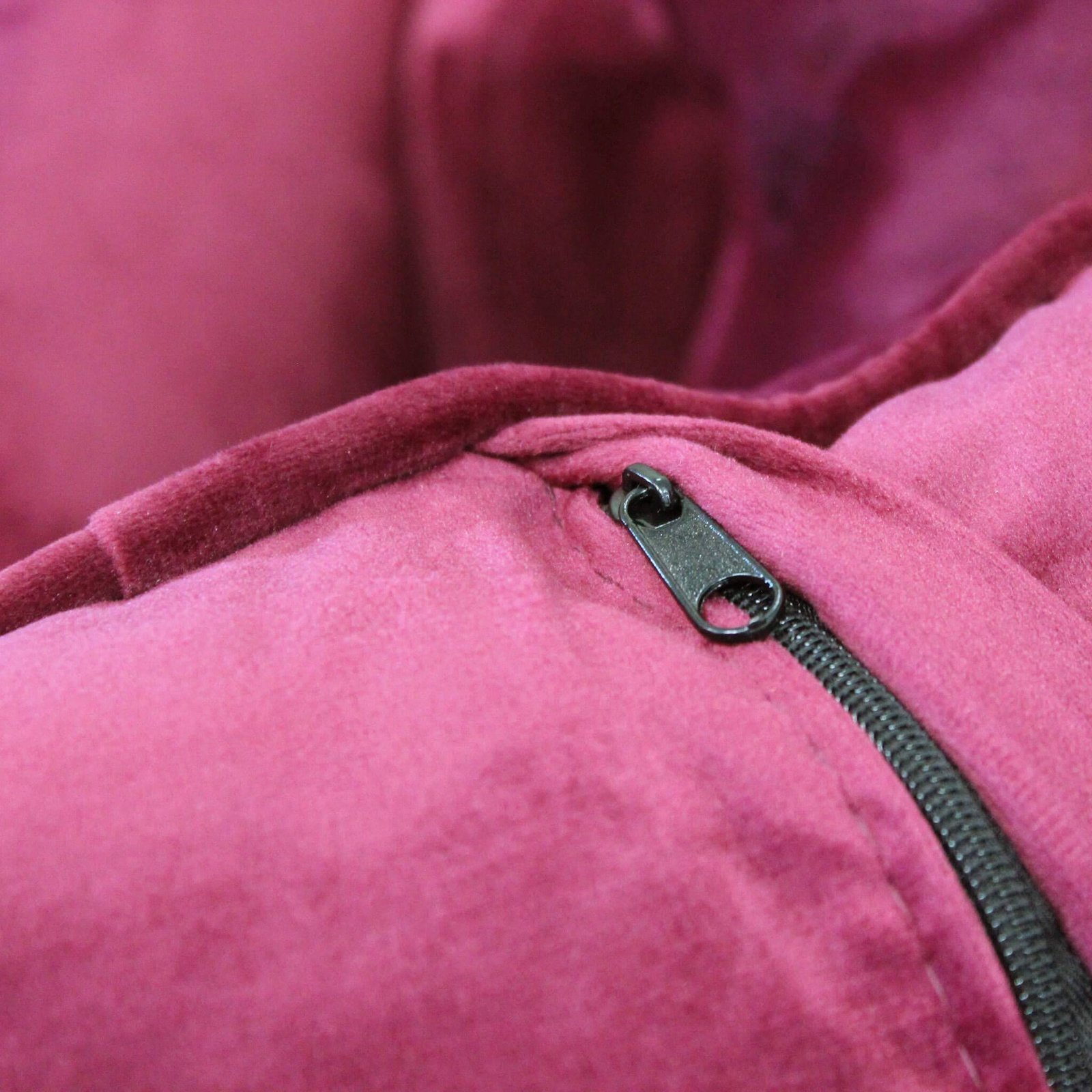 Divano due posti in Velluto cm 196x83x46 – RAMON