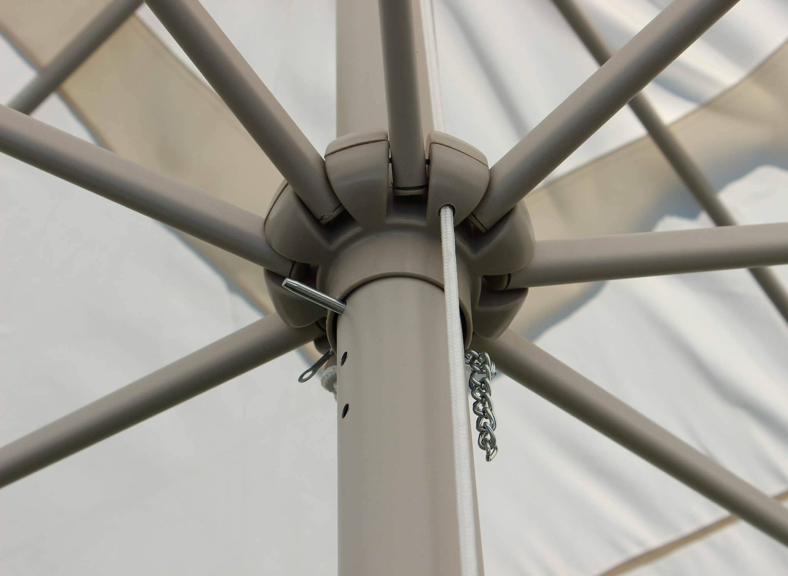 7135_OM807135_3.jpeg Ombrellone da Giardino 3×3 palo centrale in acciaio,poliestere – LENA