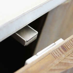 Madia a tre ante con decoro in Legno cm 135x45x80 – JAY