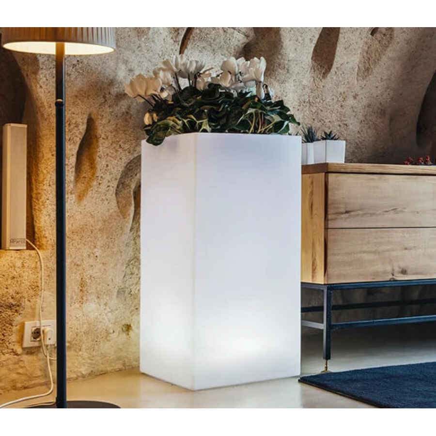 Vaso luminoso in Polipropilene cm 40x40x80 – KEVIN