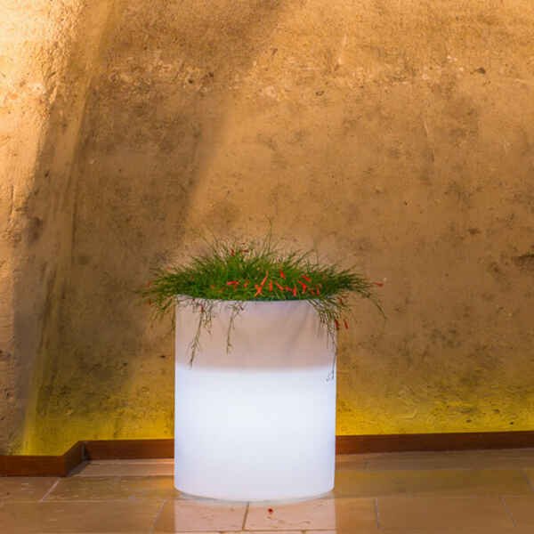 Vaso luminoso RGB con pannello solare cm 50x50x40 – ERIC