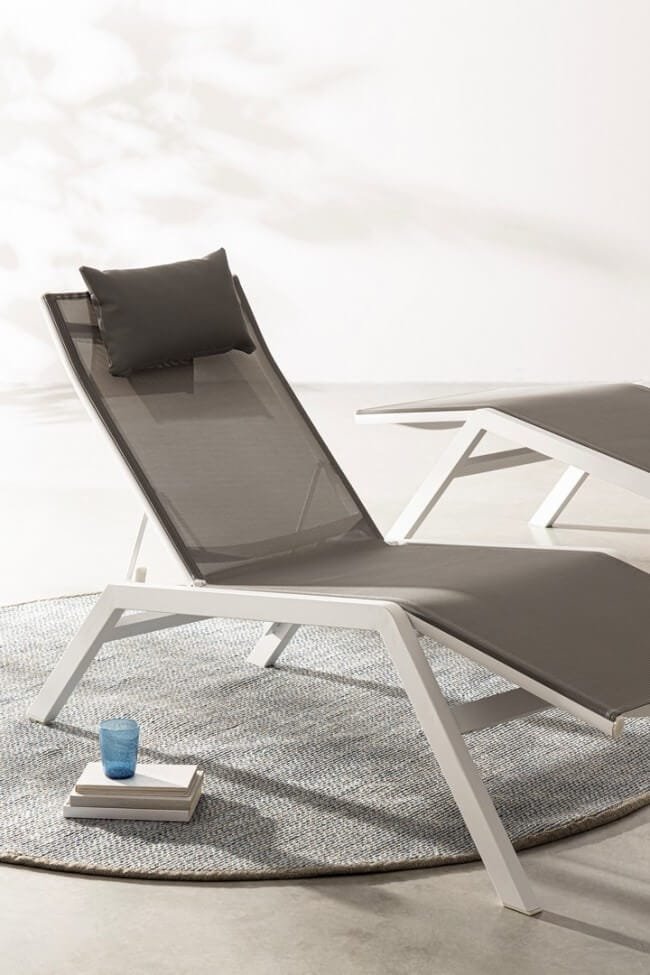 Chaise Longue da Giardino con Poggiapiedi – KRION