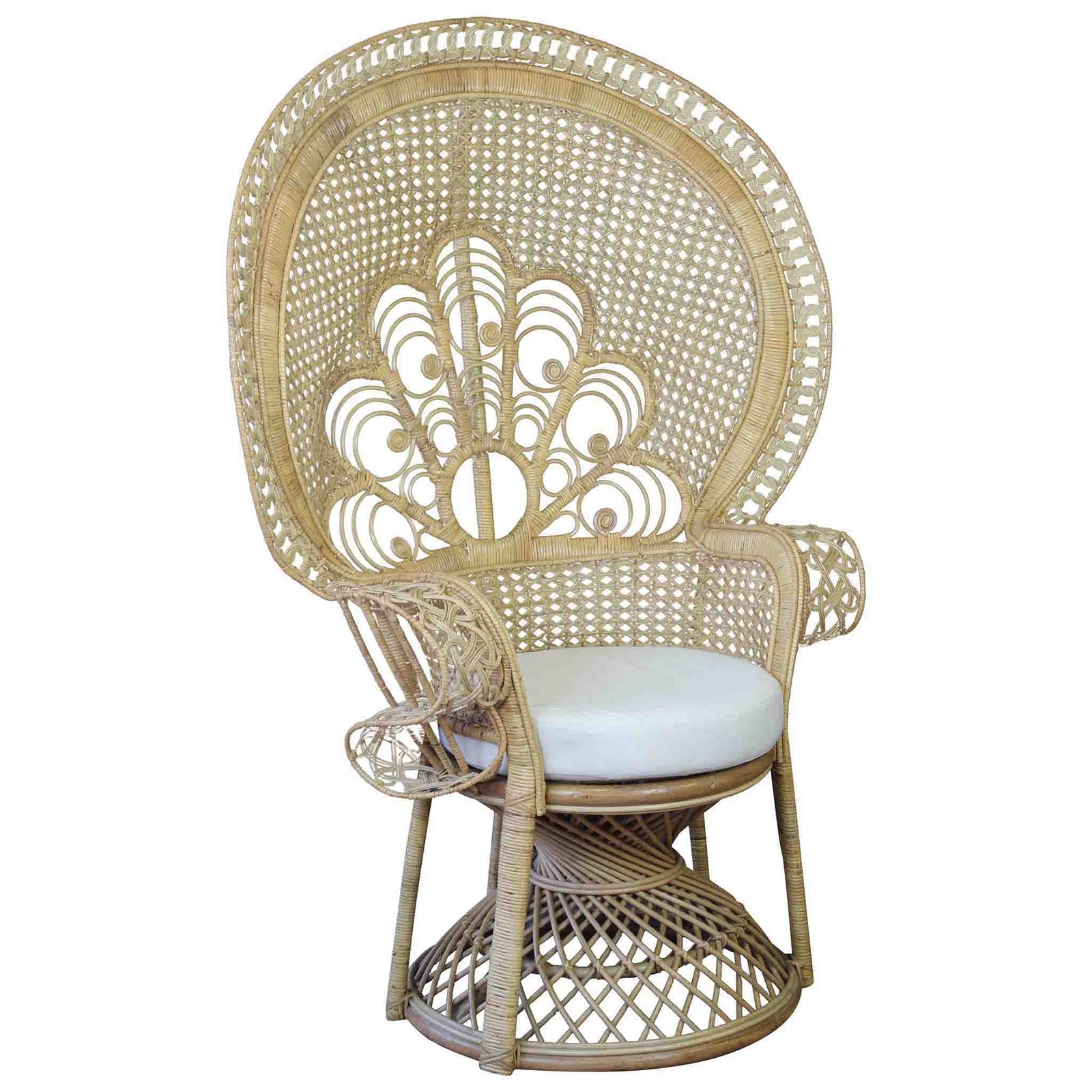 Poltrona in Rattan Intrecciato con Schienale a Ventaglio e Cuscini 147x105x68 cm - WILELIA Poltrona in Rattan Intrecciato con Schienale a Ventaglio e Cuscini 147x105x68 cm - WILELIA