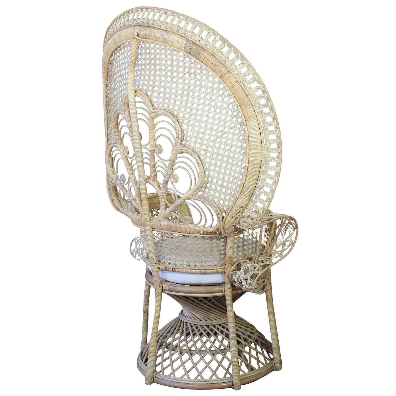 Poltrona in Rattan Intrecciato con Schienale a Ventaglio e Cuscini 147x105x68 cm - WILELIA Poltrona in Rattan Intrecciato con Schienale a Ventaglio e Cuscini 147x105x68 cm - WILELIA