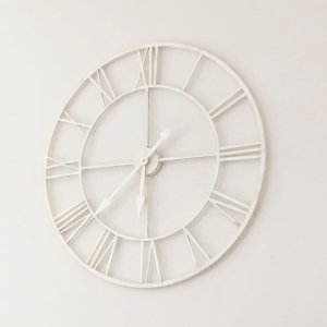 Orologio da parete in metallo bianco con numeri romani 80 x 80 cm - ISIVIA Orologio da parete in metallo bianco con numeri romani 80 x 80 cm - ISIVIA