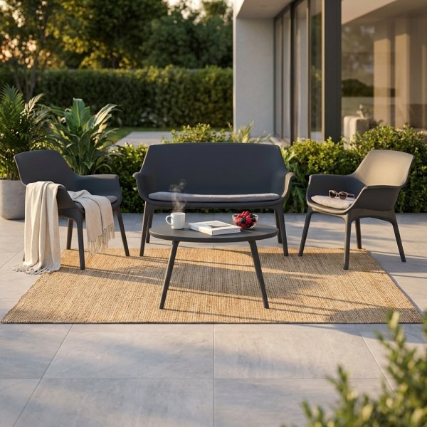 Salotto da giardino in polipropilene antracite, divano 2 posti 118,5 cm, 2 poltrone e tavolino - SELELNOR