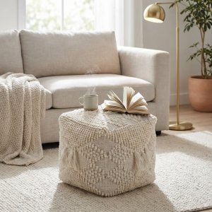 Pouf cubo in lana avorio con nappine stile boho 40x40x40 cm - YORENOR Pouf cubo in lana avorio con nappine stile boho 40x40x40 cm - YORENOR