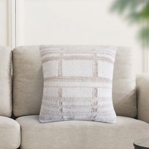 Cuscino decorativo in lana avorio con motivo a quadri 45x45x8 cm - ALUNMOND Cuscino decorativo in lana avorio con motivo a quadri 45x45x8 cm - ALUNMOND