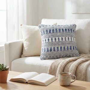 Cuscino decorativo in lana avorio a righe 45x45x8 cm - ULELLUNA