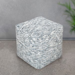 Pouf quadrato in lana avorio con decoro 40x40x40 cm - HELOLZIO Pouf quadrato in lana avorio con decoro 40x40x40 cm - HELOLZIO