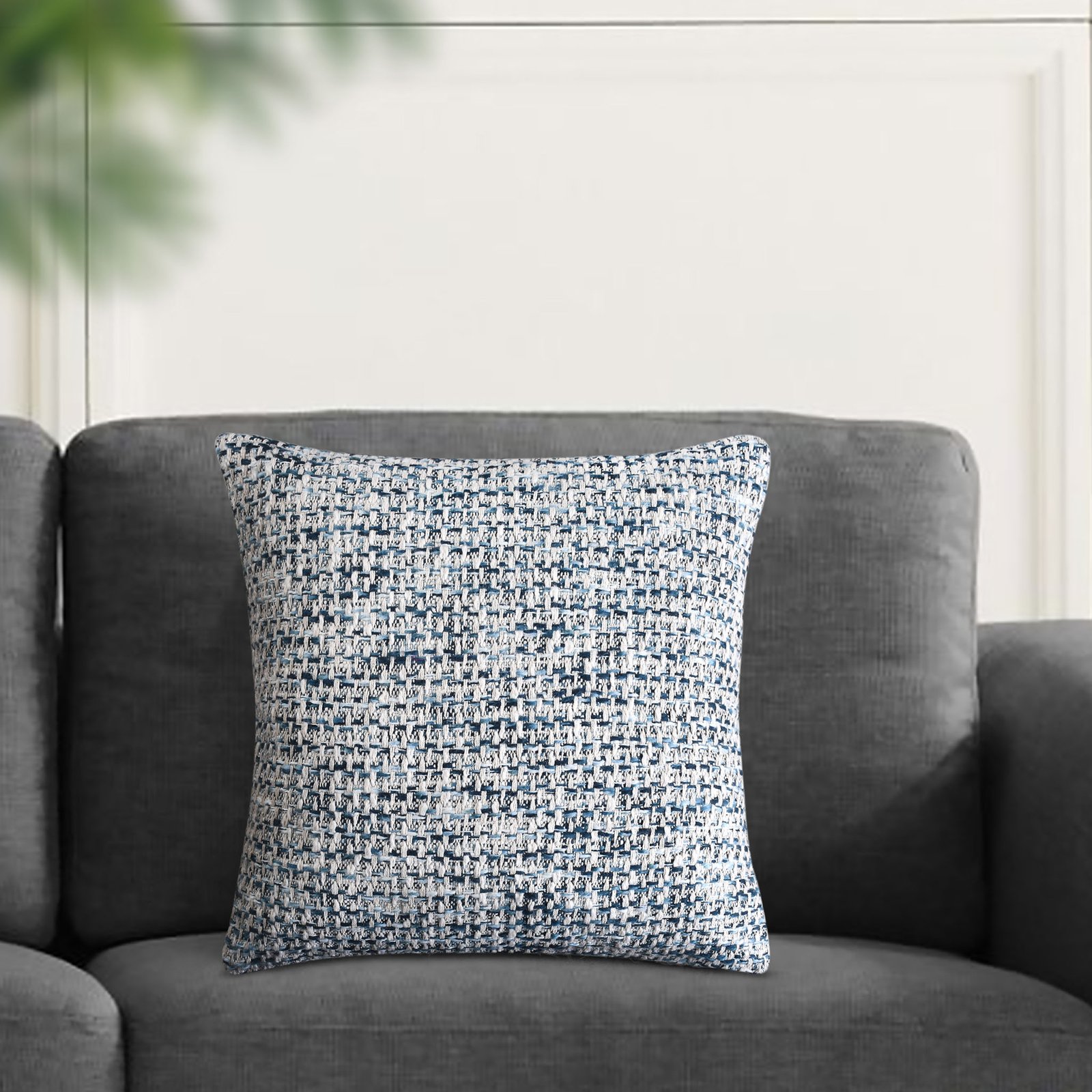 Cuscino decorativo in lana avorio con decoro intrecciato 45x45 cm - HELOLZIO Cuscino decorativo in lana avorio con decoro intrecciato 45x45 cm - HELOLZIO