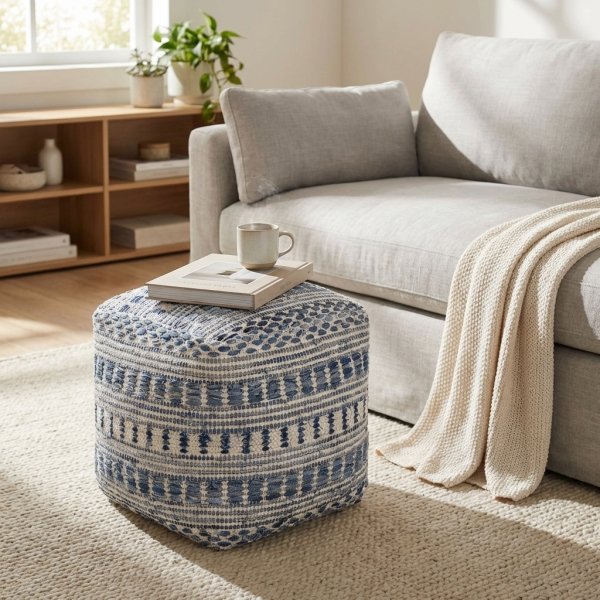 Pouf cubo in lana avorio con motivi etnici 40x40x40 cm - PERULDOR