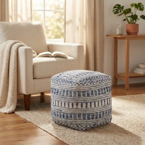 Pouf cubo in lana avorio con motivi etnici 40x40x40 cm - PERULDOR Pouf cubo in lana avorio con motivi etnici 40x40x40 cm - PERULDOR