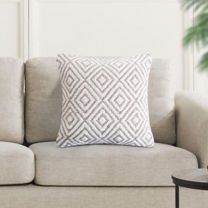 Cuscino decorativo in lana avorio con motivo geometrico 45x45x8 cm - KALUNVEN Cuscino decorativo in lana avorio con motivo geometrico 45x45x8 cm - KALUNVEN