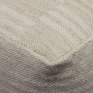 Pouf cubo in lana avorio con decoro 40x40x40 cm - DELOLIA