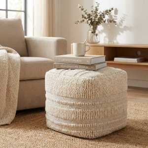 Pouf quadrato in lana avorio con decoro 40x40x40 cm - FALINMIRA
