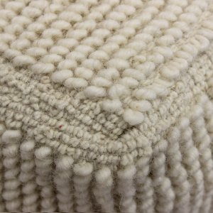 Pouf quadrato in lana avorio con decoro 40x40x40 cm - FALINMIRA Pouf quadrato in lana avorio con decoro 40x40x40 cm - FALINMIRA